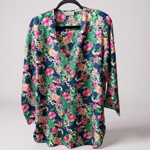 Victoria’s Secret Vintage Gold Label Floral Print‎ Silk Shirt M